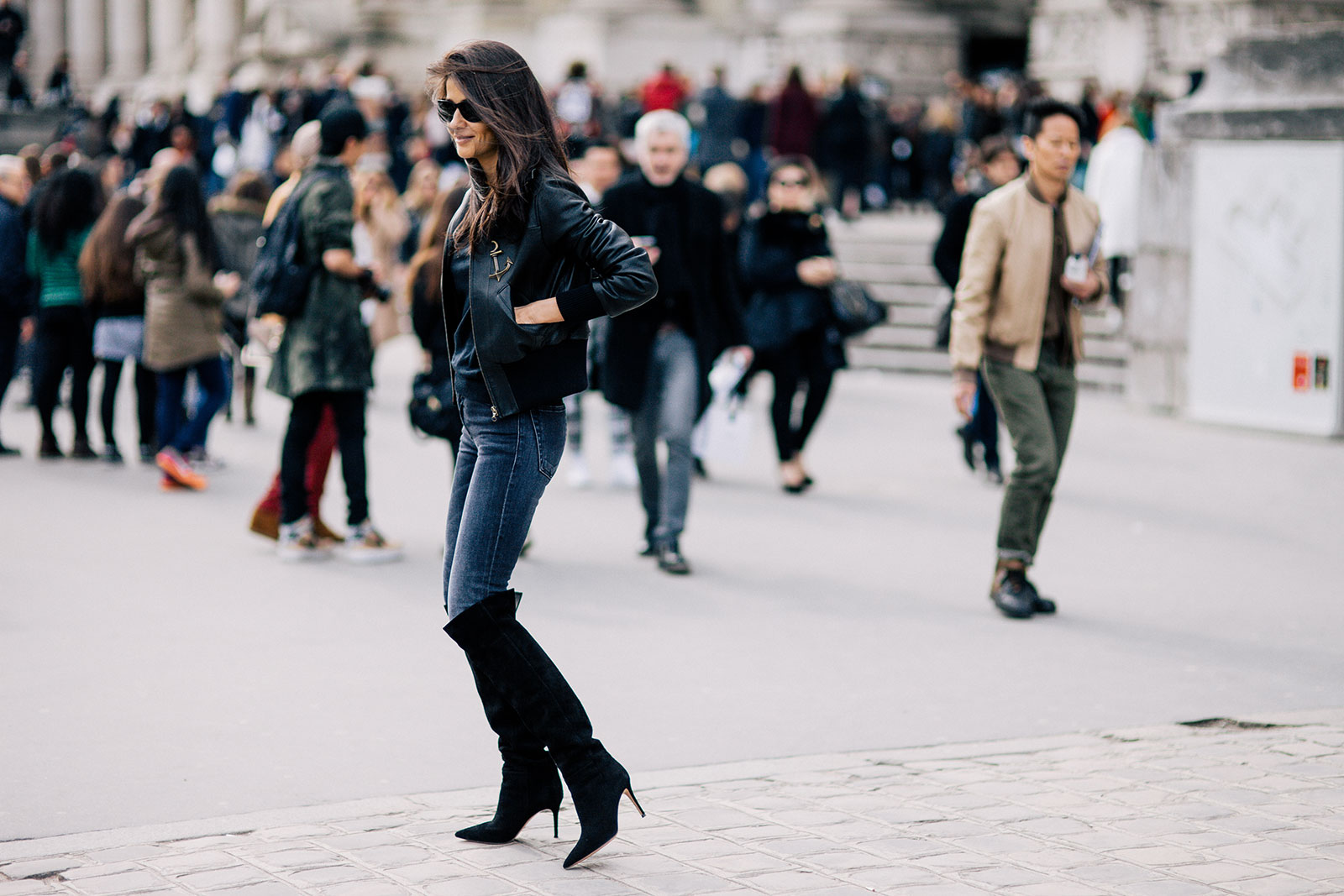 Barbara Martelo wearing jeans and boots in Paris, France